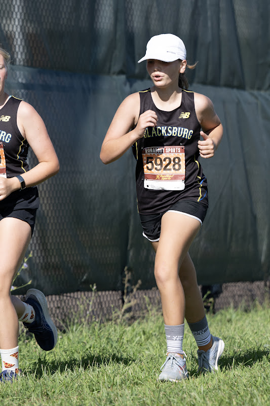 Photo from MS: Cross Country of Liliana Fthenos