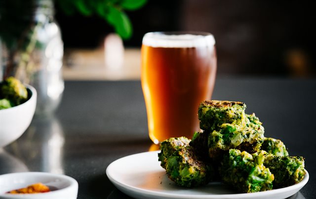 Bánh Bông Cải Xanh Phô Mai Viên