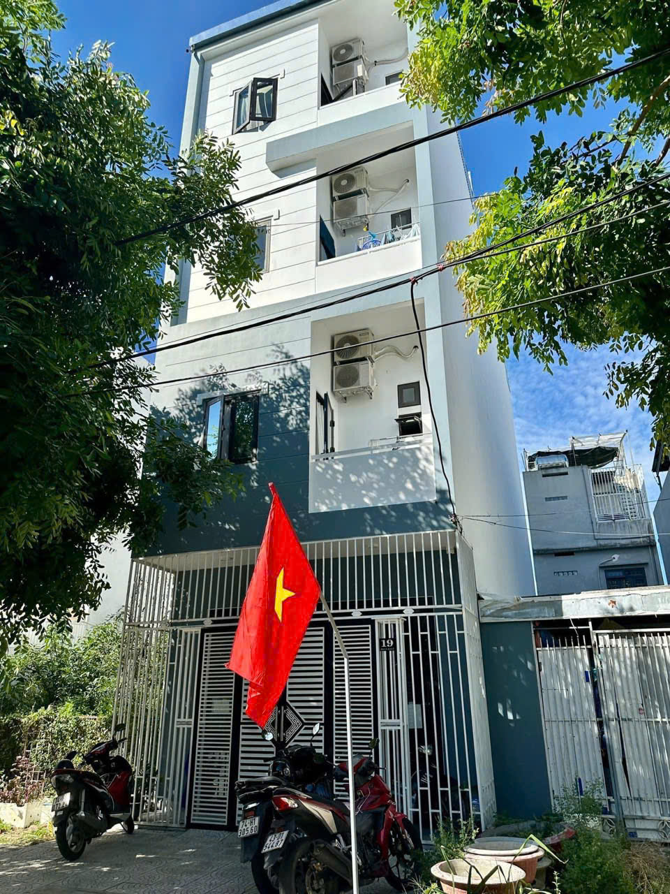 Cho thuê căn hộ full nội thất, máy giặt riêng 3