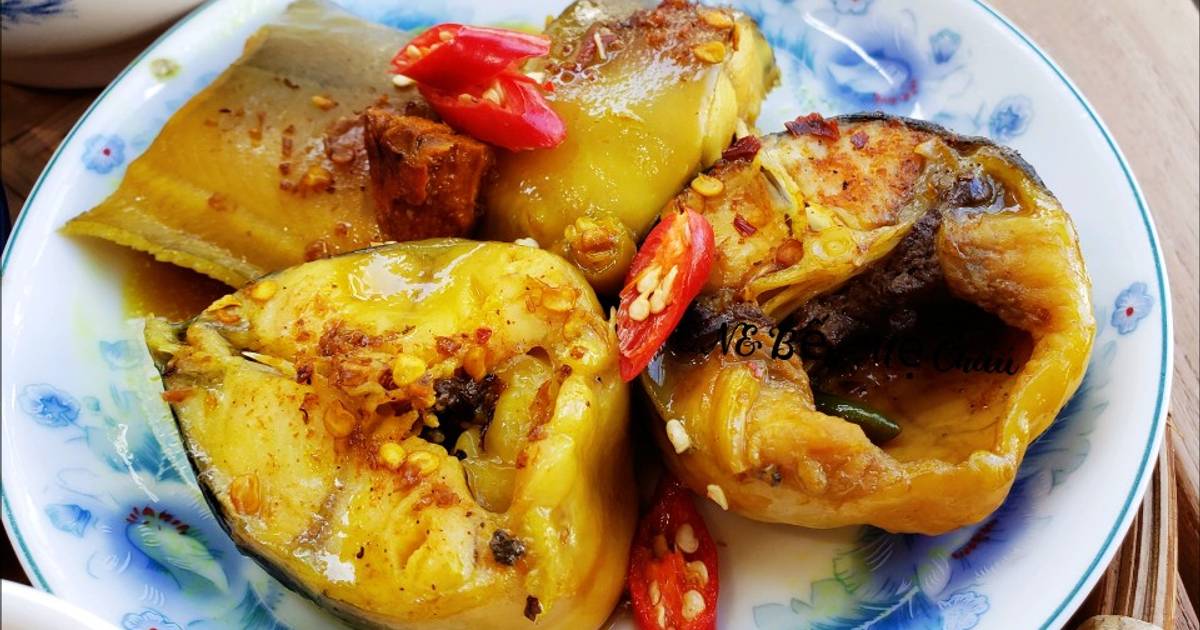 Cá trê kho nghệ