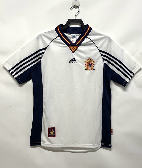 Equipación de visitante de España de 1998.jpeg