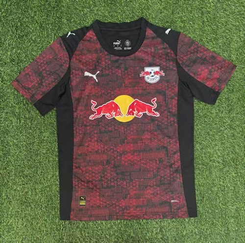 25-26 RB Leipzig 2da Visitante.jpg