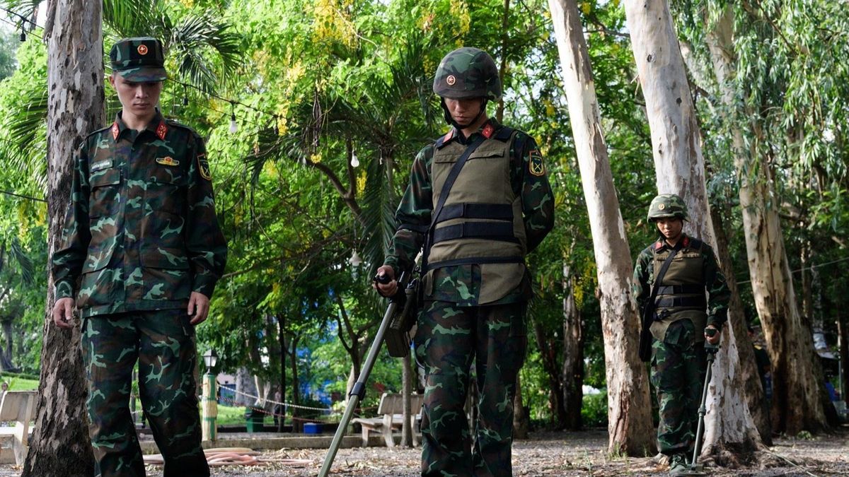 TP.HCM tìm liệt sĩ từ kho hồ sơ chiến tranh 2,7 triệu trang ở Mỹ - Tạp chí Tri thức