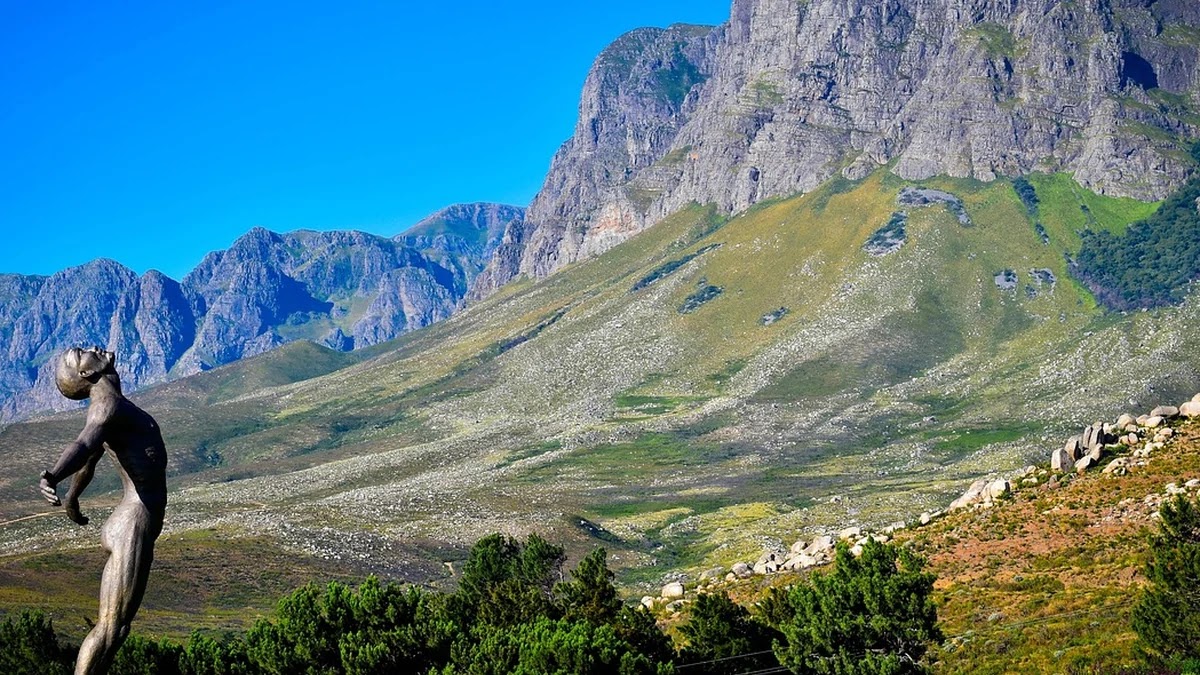 금전 속담에 숨겨진 심리학적 의미와 현대 금융 환경에서의 재해석