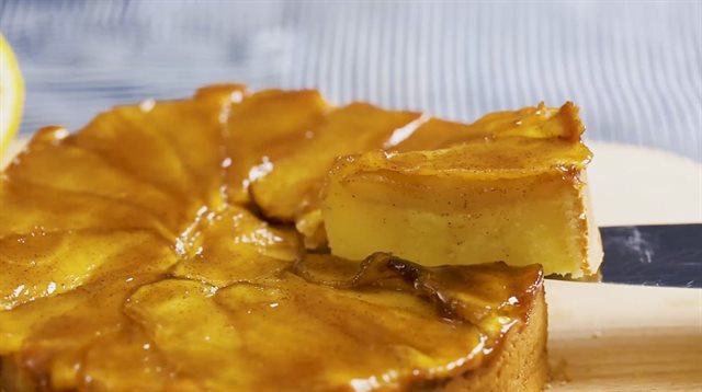 Bánh Táo Phô Mai Bằng Nồi Cơm Điện