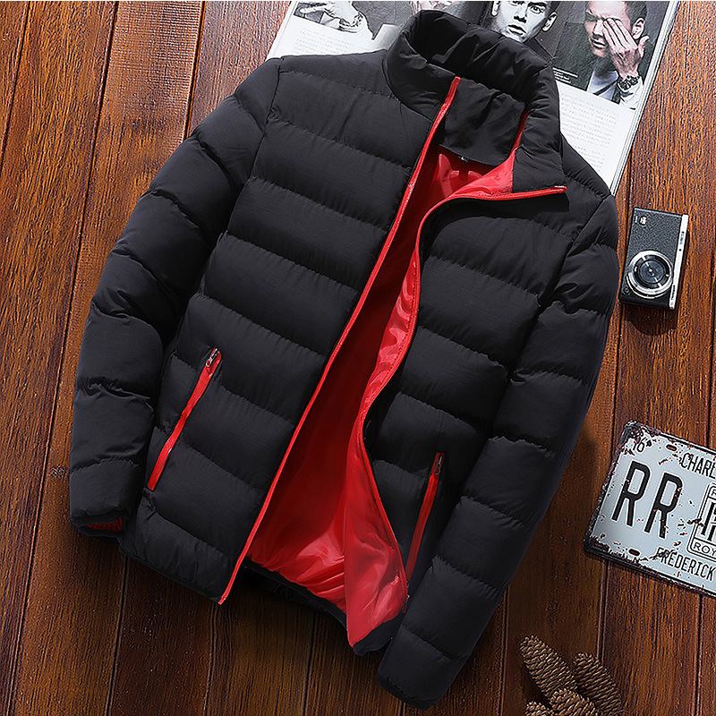 Padded men's quilted jacket with stand-up collar for outdoor activities