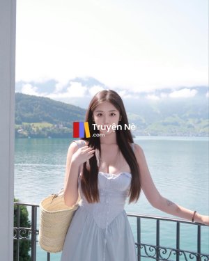 Xuyên Thư Thành Bác Sĩ Tư Nhân