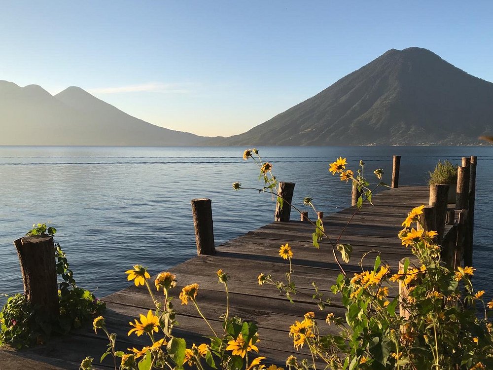 Vista del Lago de Atitlán desde San Marcos