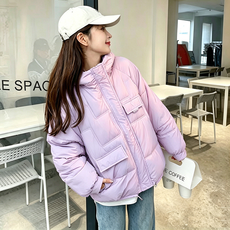Short women's quilted jacket with hood, various colors