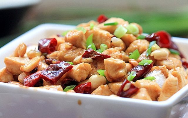 Gà Xào Đậu Phộng