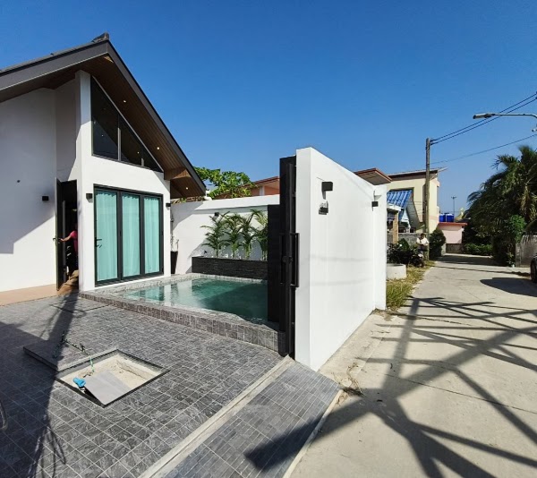Pool Villa ใกล้ราไวย์ (ซอยกิ่งมัสยิด 2)