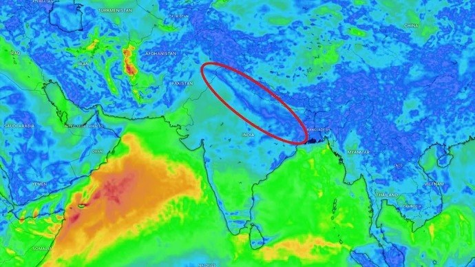 Satellite Captures 1,500-km Monsoon Rain Band from Bengal to Kashmir