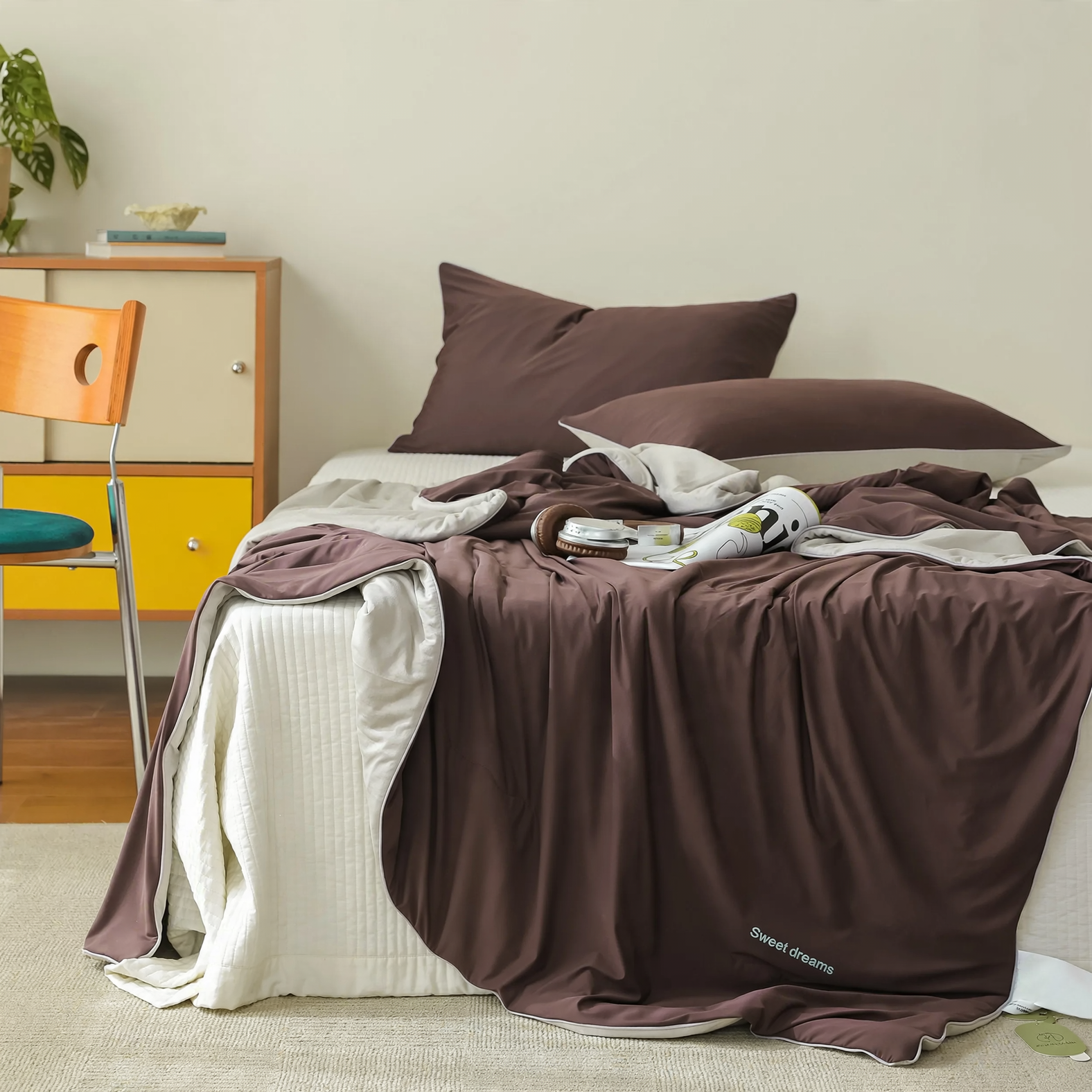 Lightweight summer blanket, machine washable