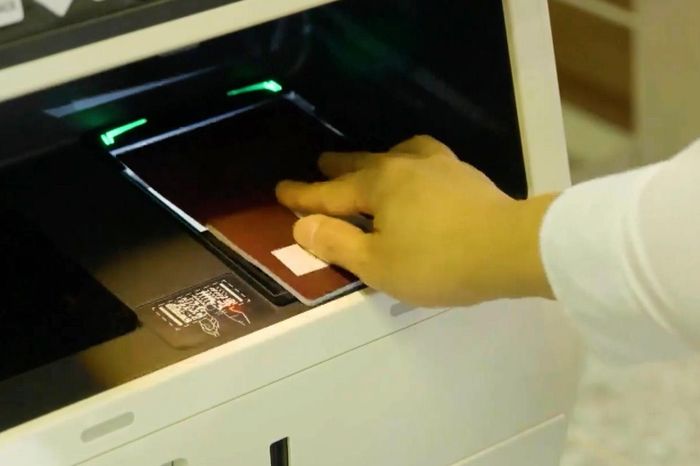 Sân bay áp dụng sinh trắc học để hạn chế ùn tắc dịp lễ - Đài Phát thanh và truyền hình Hà Nội