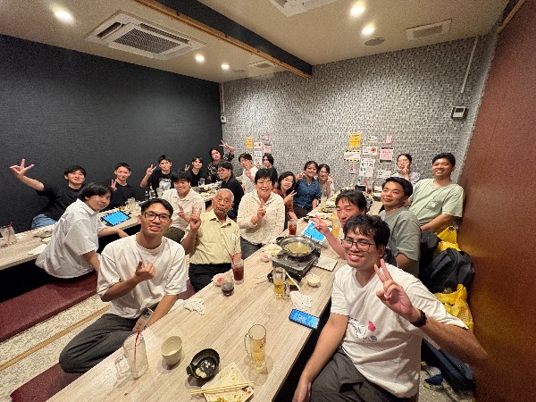 研究室の夕食会と新メンバーの歓迎