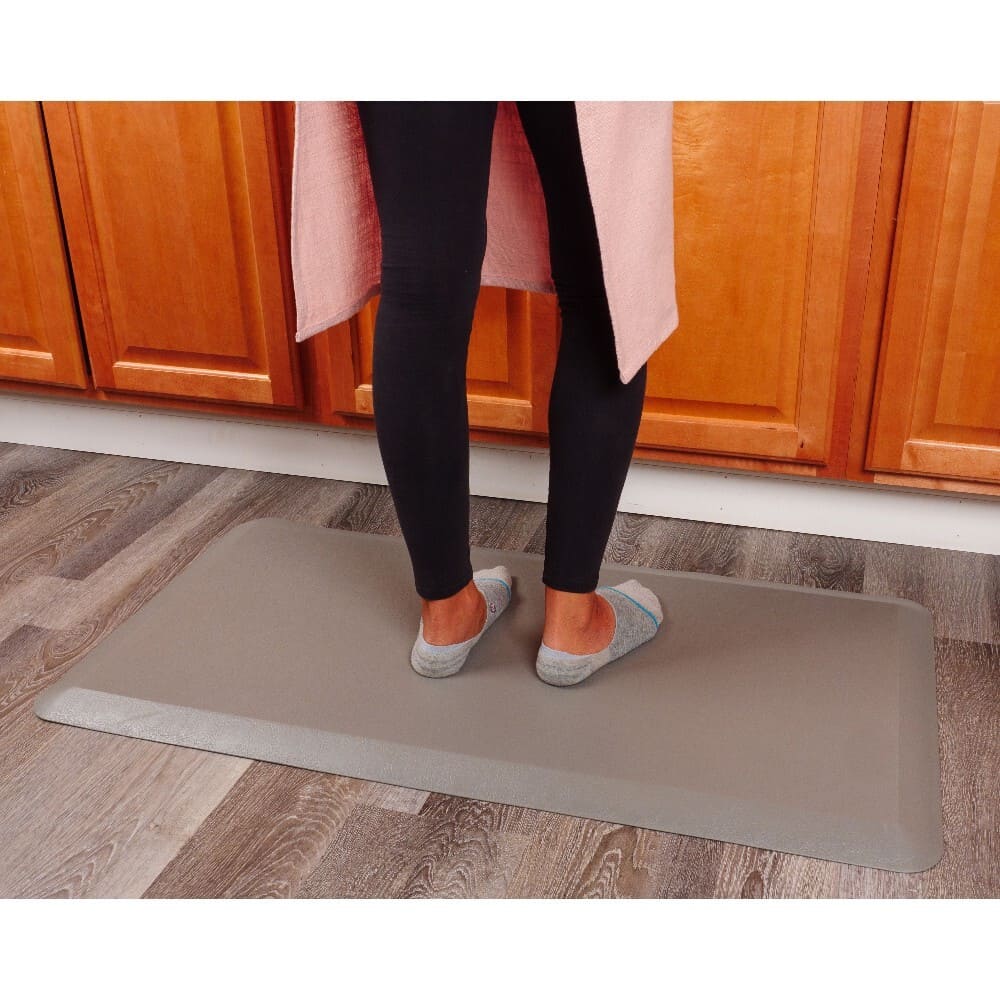 Tapete antifatiga de plástico KAF Home™ de 50 x 99 cm color gris
