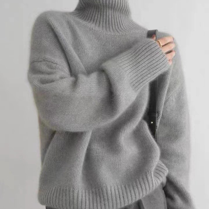 Women's wool sweater, high collar, loose fit