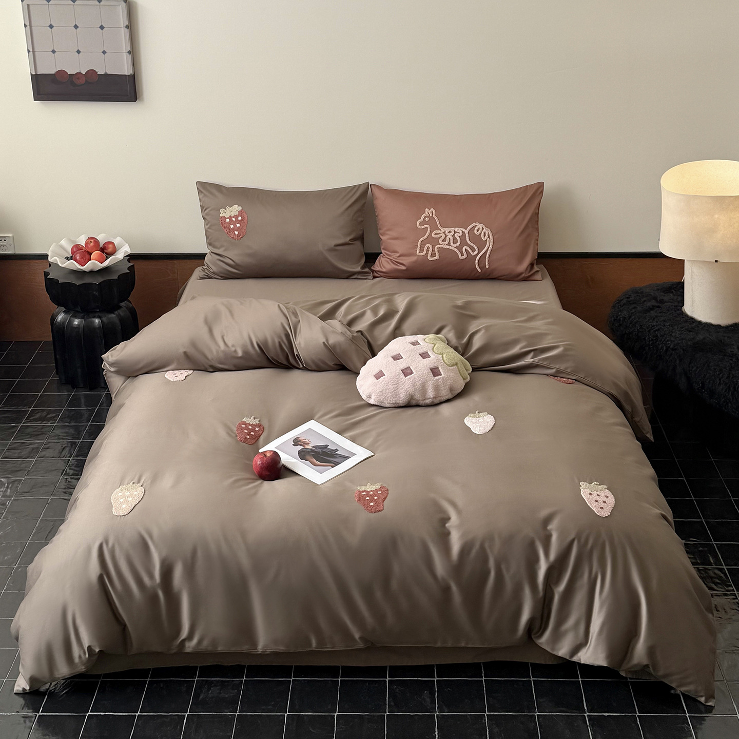 Cotton bedding set, 4 pieces, with motifs
