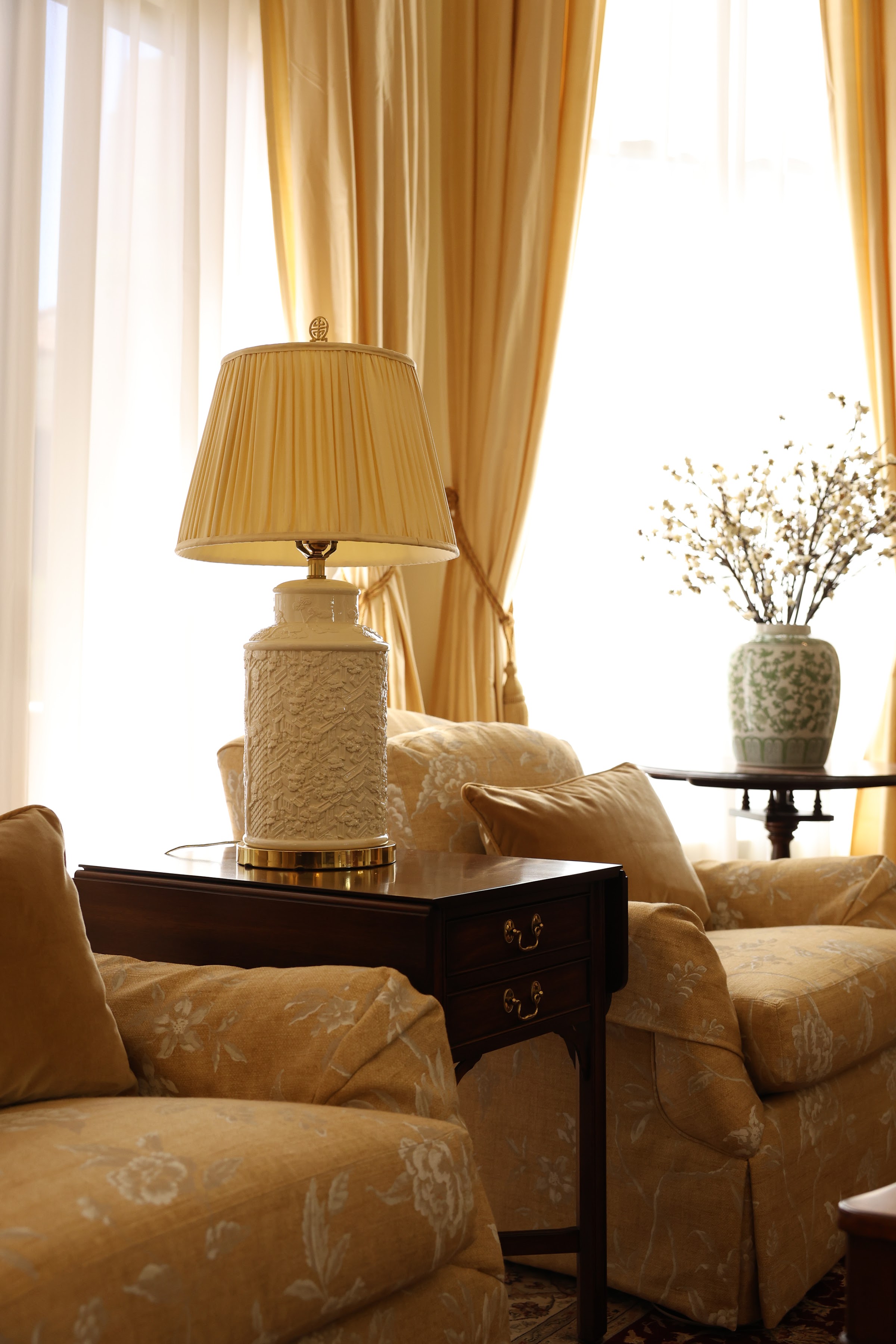 British Colonial — 137