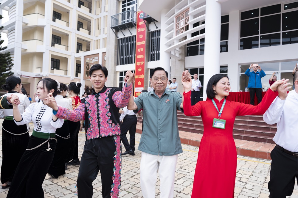 Tâm thế mới, khát vọng mới: Trường Đại học Tây Bắc long trọng tổ chức lễ Khai giảng năm học 2026-2027