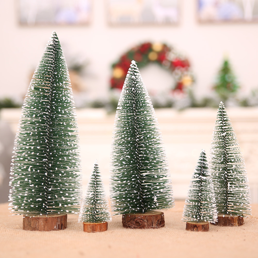 Mini-Weihnachtsbaum mit Beleuchtung und Schnee-Optik