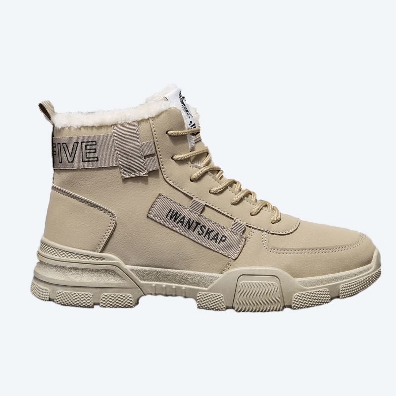 Insulated men's winter boots, mid-high shaft