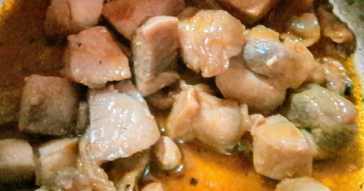 Thịt lợn nạc kho dầu gấc