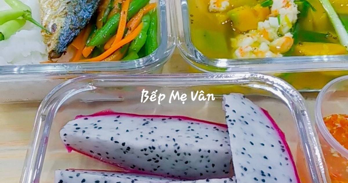 Hộp Cơm Vui Vẻ 3:(Cá nục chiên,đậu ve cà rốt xào,...)