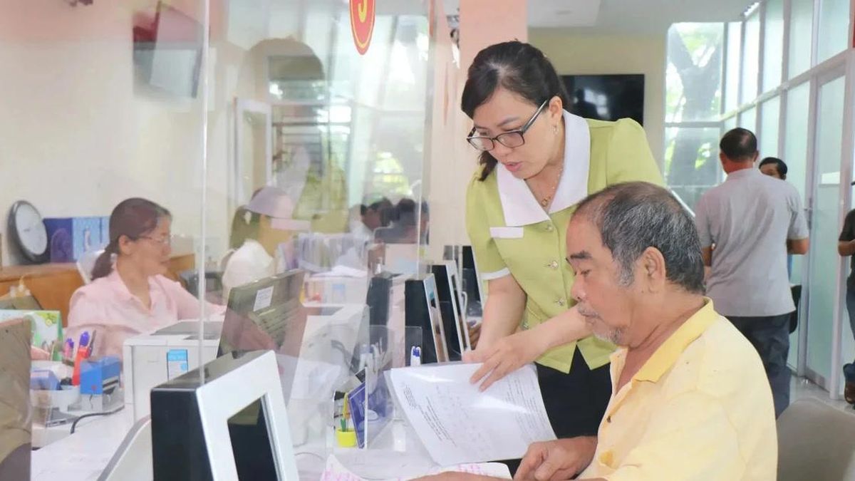 [VIDEO] Hướng dẫn xếp lương mới cho chủ tịch, phó chủ tịch xã - Báo Tri thức &amp; Cuộc sống