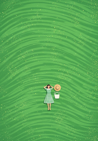 Serene Green Field Lay