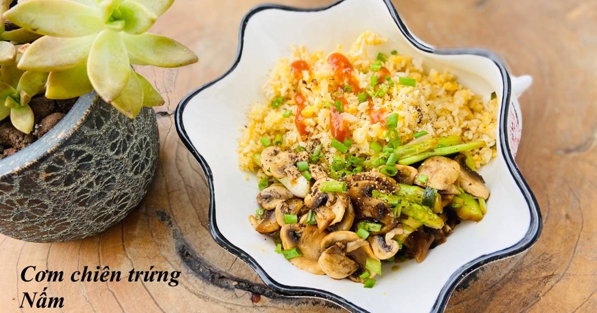 Cơm chiên trứng nấm măng tây sốt teriyaki