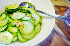 Thưởng thức ngay món Salad dưa leo ngâm này thôi. Nếu muốn tươi mát hơn, bạn có thể cho vào lọ thủy tinh và để trong tủ lạnh dùng dần. Món này dùng kèm với bánh mì hay các món thịt cá mặn sẽ chống ngán hiệu quả lắm à nghen!