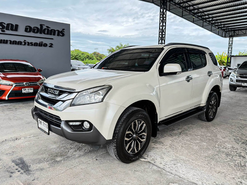 ISUZU MU-X