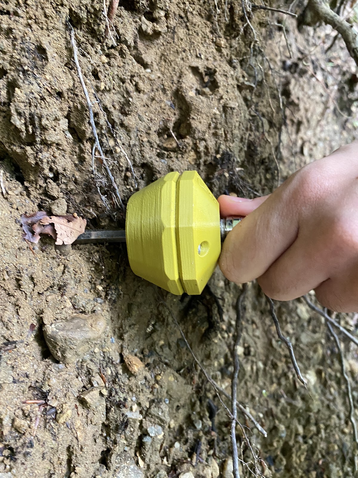 FIELD5 phantom-powered contact microphone by ATOMAT LAB — detail 2