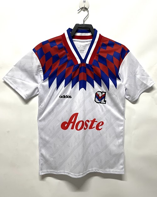 Equipación local del Lyon 1995-96.jpeg