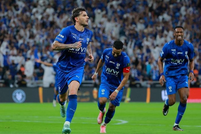 Theo Hernandez thành tâm điểm scandal ở Italy - Tạp chí Tri thức