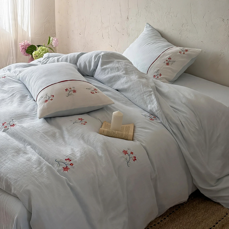 Cotton bedding set with embroidery, 4-piece