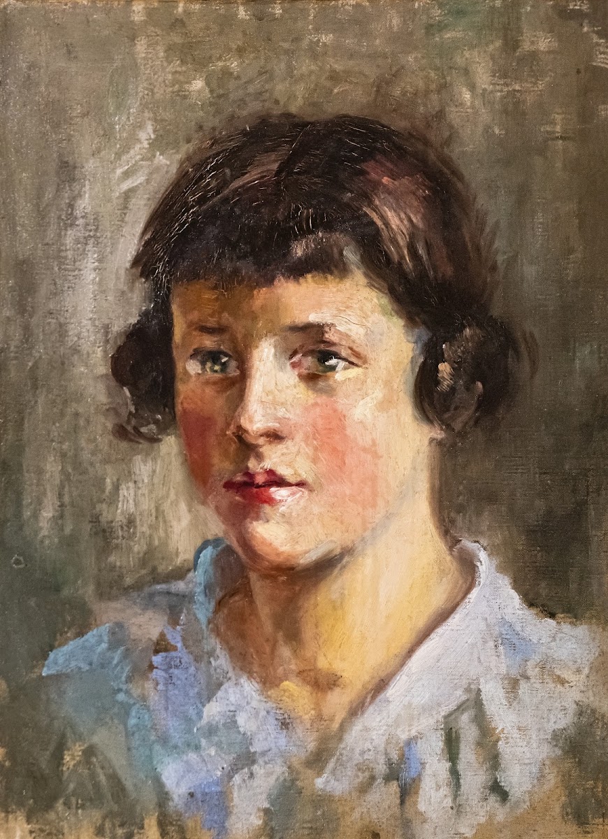Young girl with macaroons