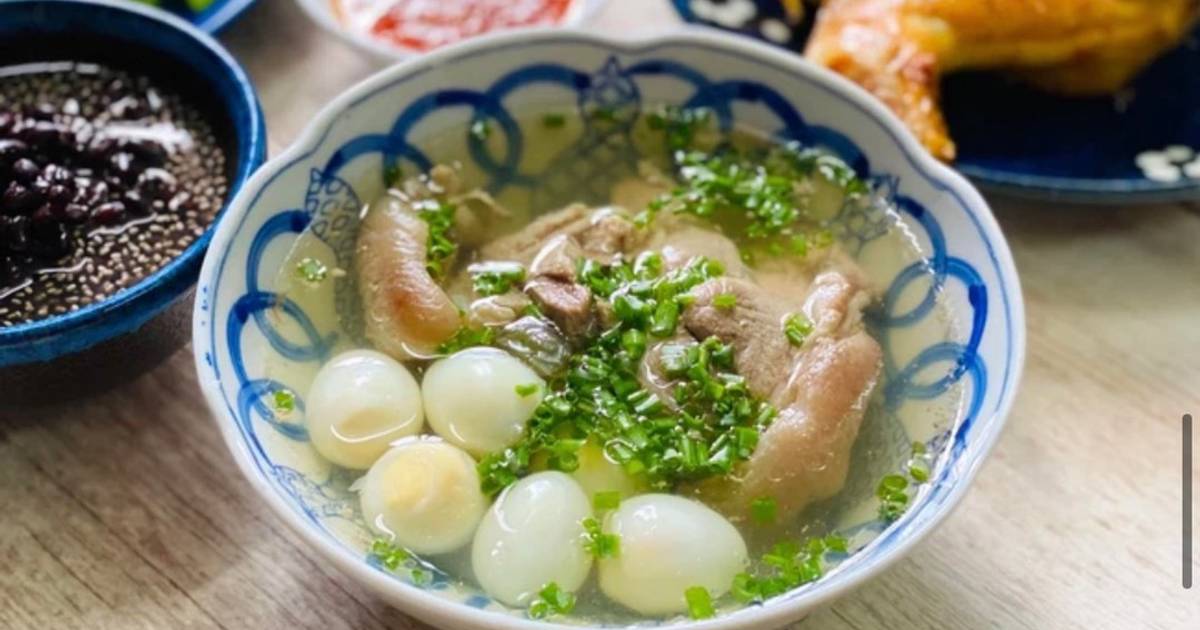 Canh Giò Heo Nấu Hành Lá