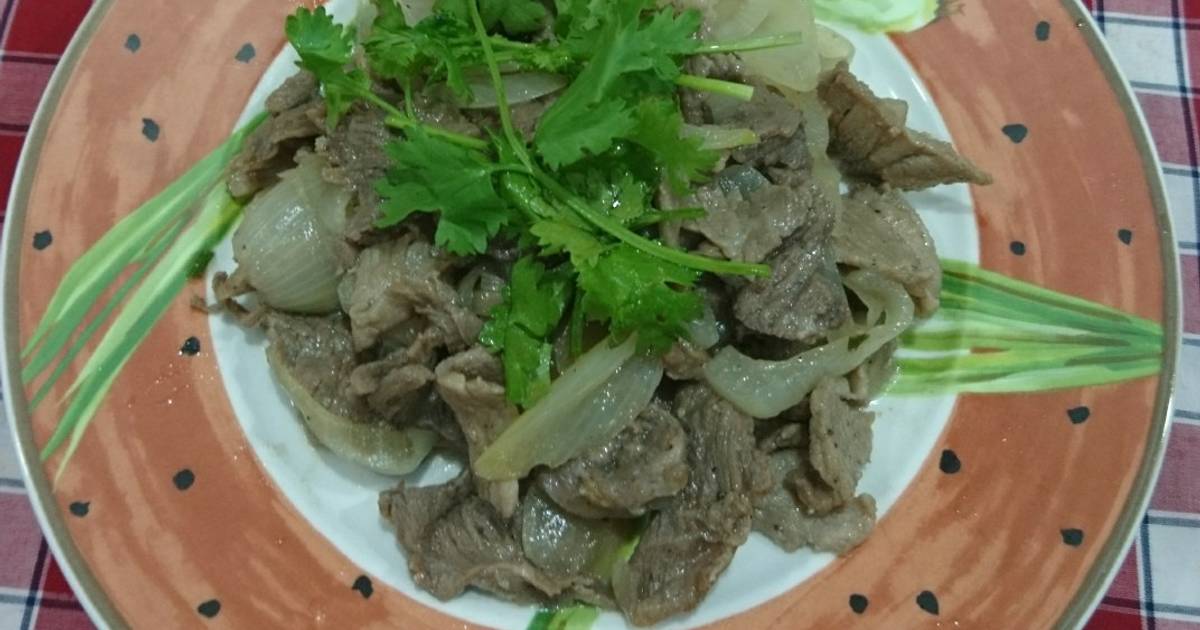 Thịt bò xào hành tây