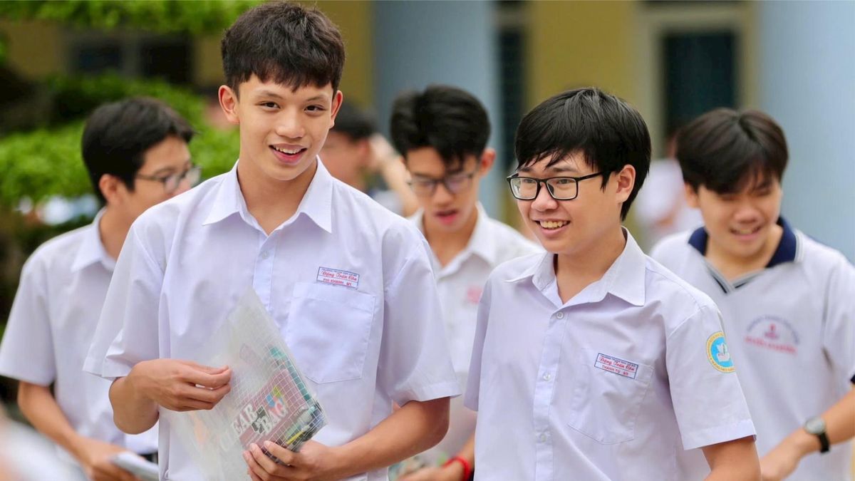 Khép lại kỳ thi vào lớp 10, học sinh đón mùa hè mới - Đài Phát thanh và truyền hình Hà Nội