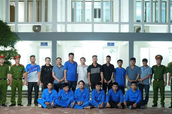 Quá trình bóc gỡ đường dây đưa 2,4 tấn Xyanua vào Việt Nam - Báo Tri thức &amp; Cuộc sống