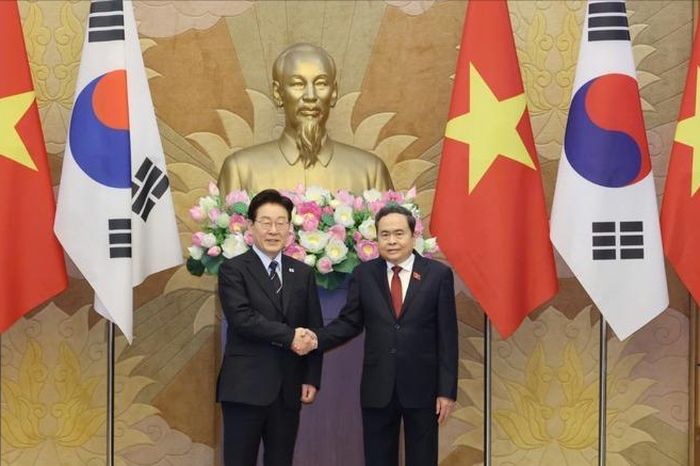 Chủ tịch Quốc hội Trần Thanh Mẫn hội kiến Tổng thống Hàn Quốc Lee Jae Myung - Đài Phát thanh và truyền hình Hà Nội