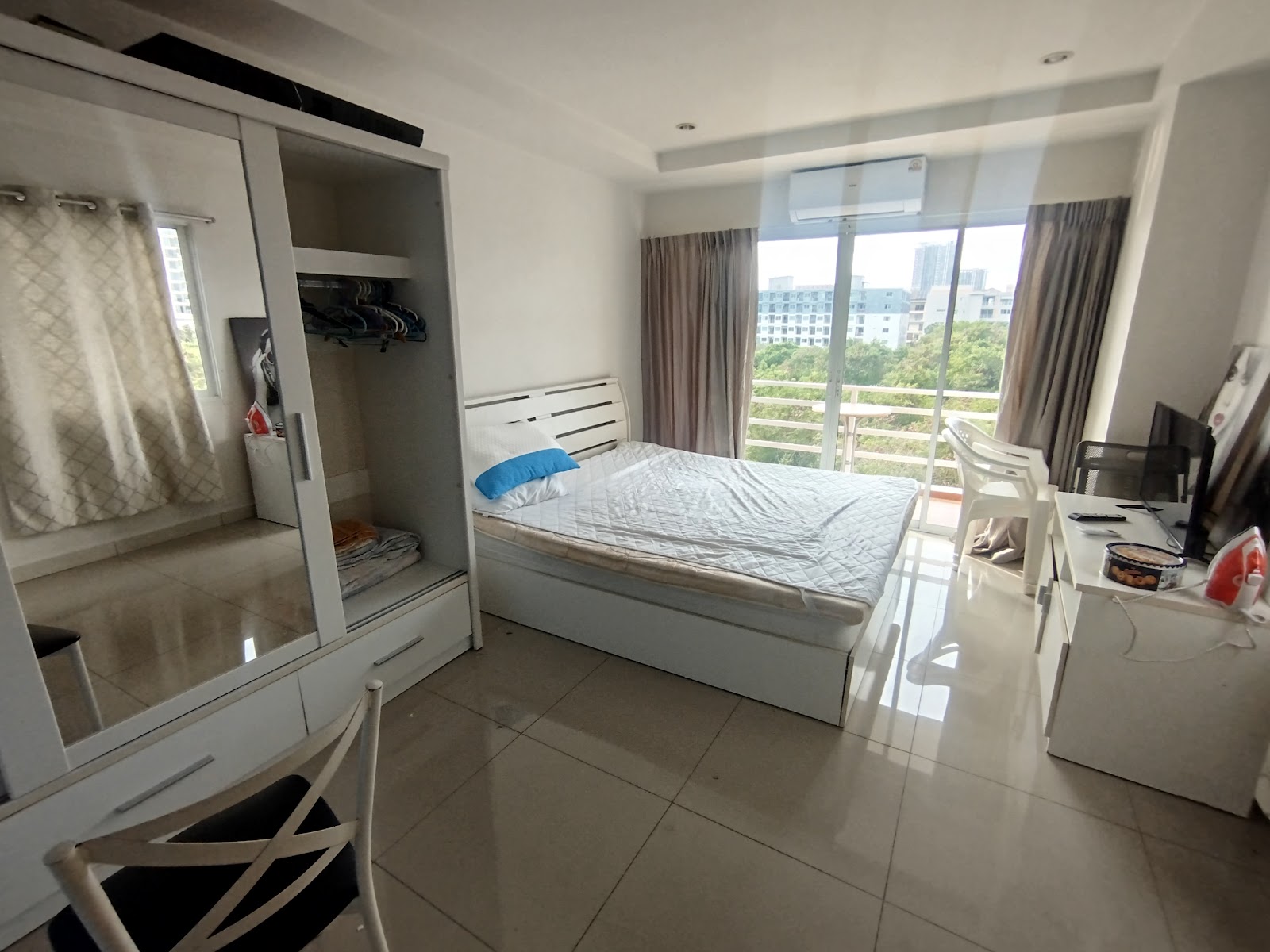 Chanote  50/50 - 1 Bed, Floor 38 11