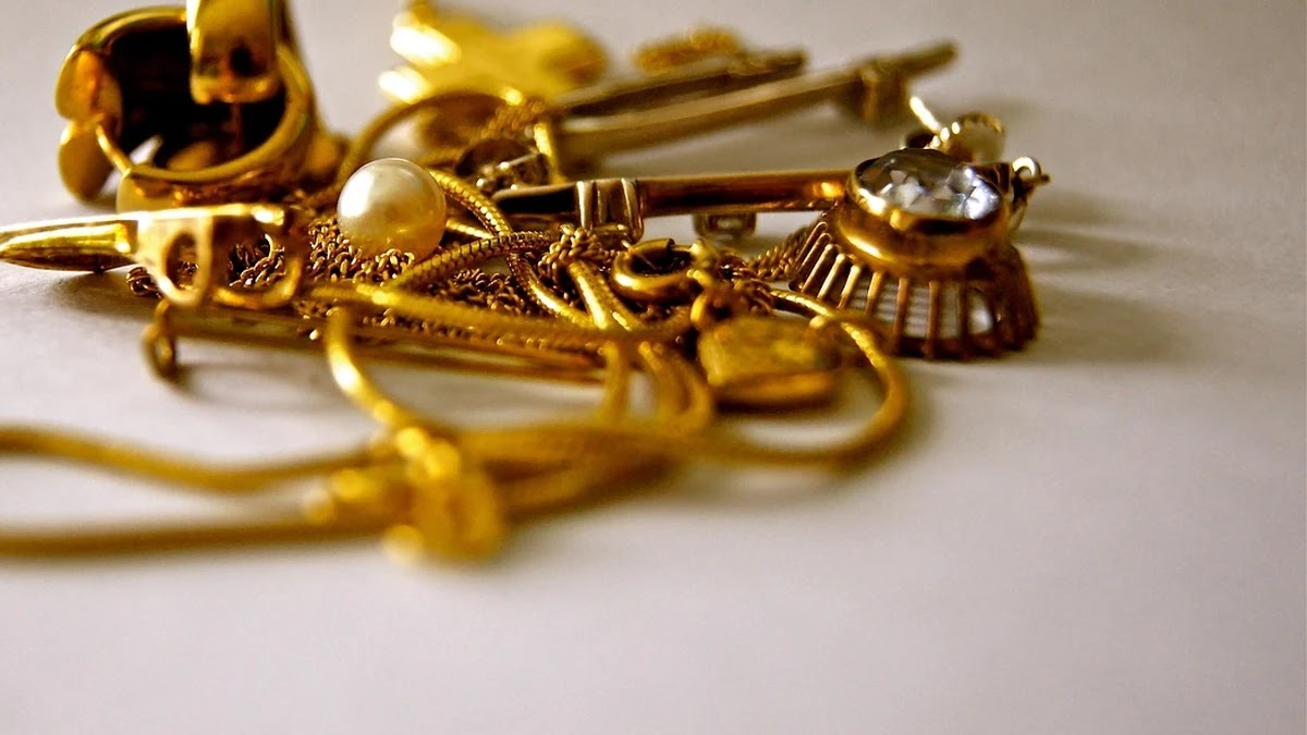 인플레이션과 디플레이션의 구조와 경제적 영향 이해하기