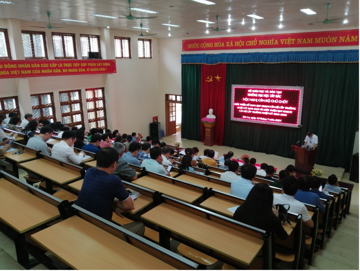 Trường Đại học Tây Bắc tổ chức Hội nghị cán bộ chủ chốt  lấy ý kiến phát hiện, giới thiệu nhân sự quy hoạch cấp Trường
