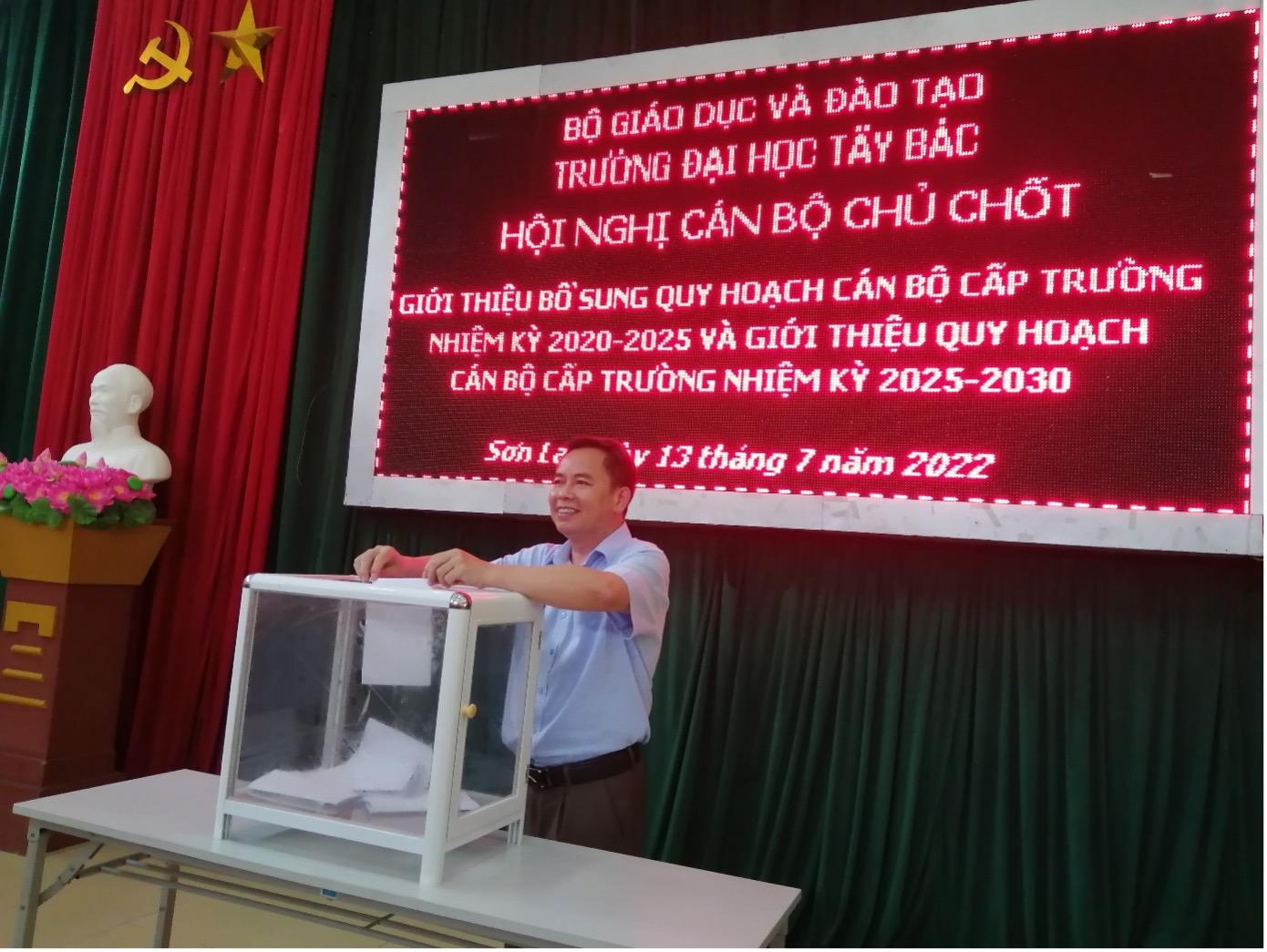 Trường Đại học Tây Bắc tổ chức Hội nghị cán bộ chủ chốt  lấy ý kiến phát hiện, giới thiệu nhân sự quy hoạch cấp Trường
