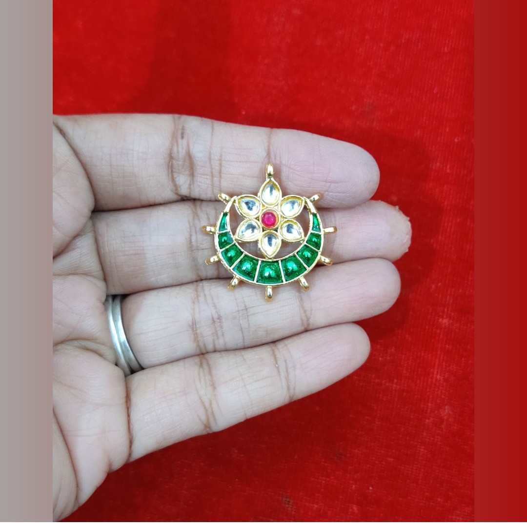 C244 Green White Chandra pack of 1
