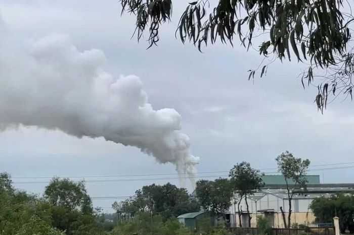 Quảng Ngãi: Nhà máy viên nén sinh khối phủ bụi đen khu dân cư - Báo Tri thức &amp; Cuộc sống