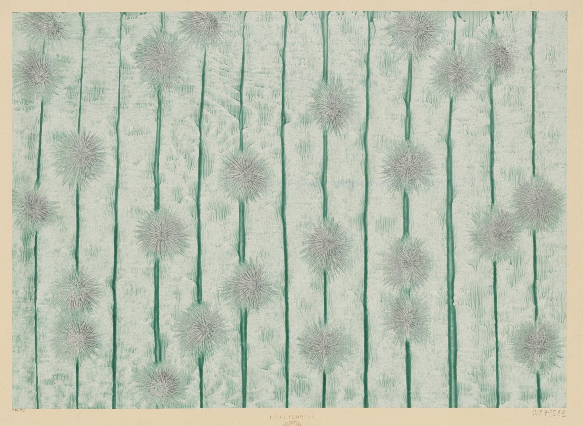 Kleisterpapier mit Blütenmotiven 1900